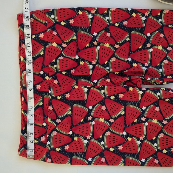LulaRoe Watermelon Leggings TC2 Red Pattern - Picture 9 of 11